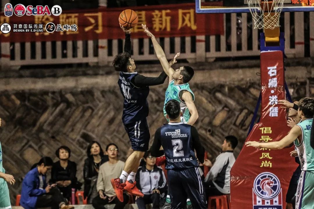  那不勒斯狂胜升班马，南方之狮剑指联赛冠军